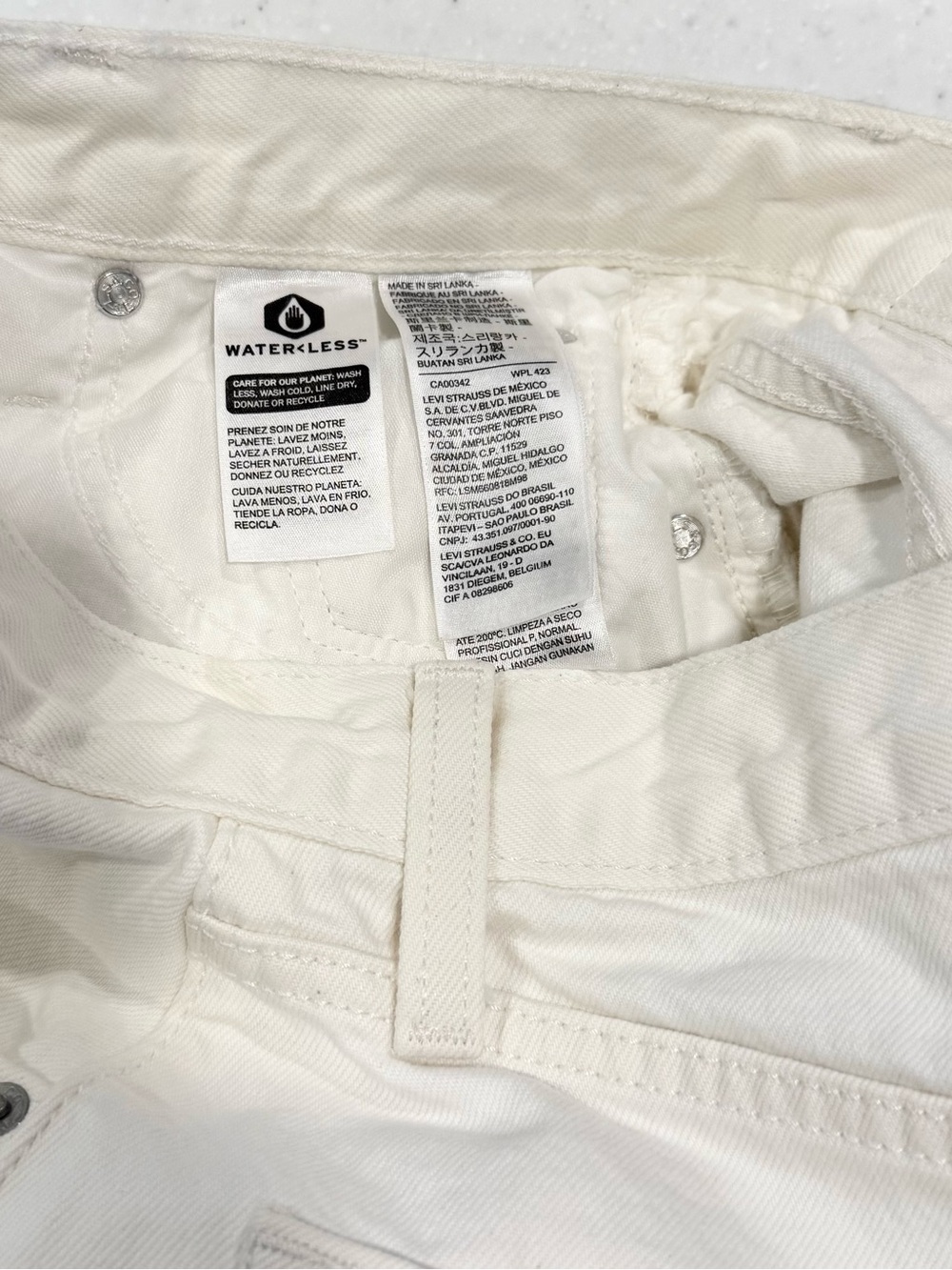 New Levi’s Premium High Loose Shorts - Picture 6 of 6